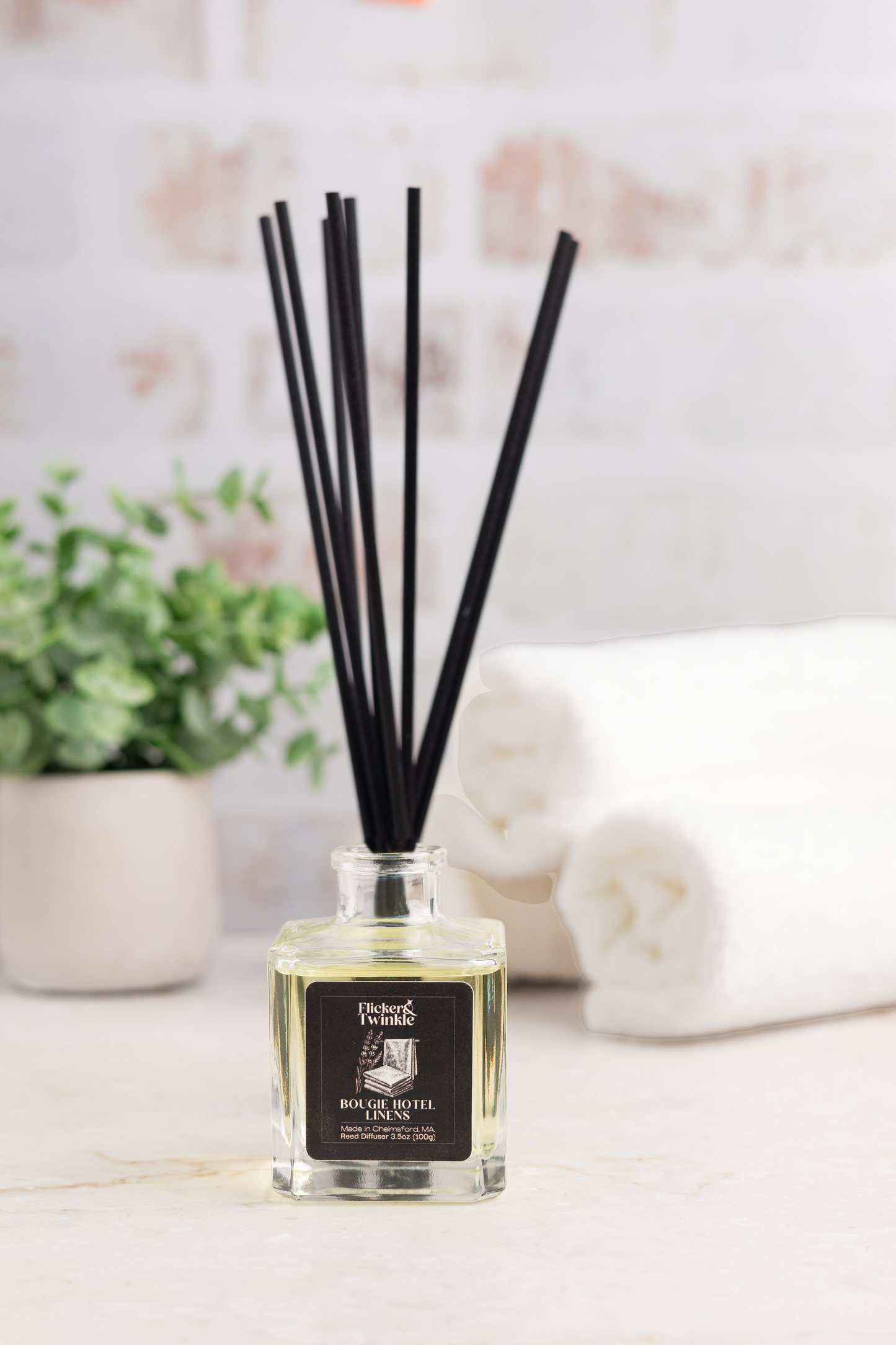 Bougie Hotel Linens Reed Diffuser